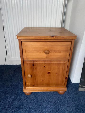 Nachtkastje GRATIS ophalen
