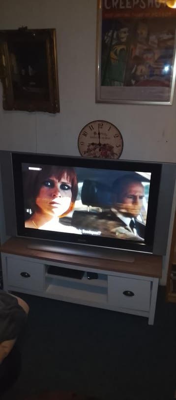 Philips plasma tv 107 cm