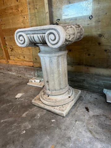 Glazen eettafel met pilaar - Gratis af te halen in Haarlem