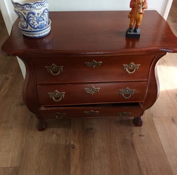 Buik kastje gratis ophalen in Dongen