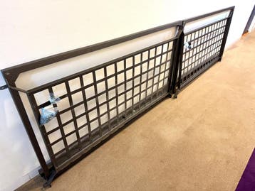 Gratis afhalen: 2 glazen tafelbladen incl. frame