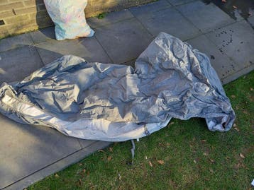 Gratis fietshoes / scooterhoes 2x handig voor bakfiets