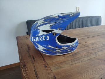 Gratis oude fietscross helm