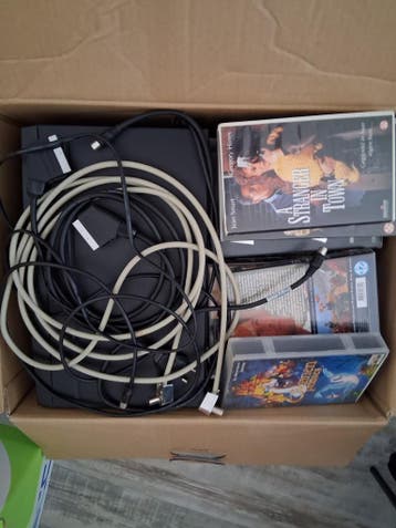 GRATIS VHSspeler & Banden ( niet voor de verkoop)