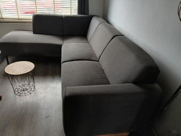 Hoekbank opnieuw aangeboden