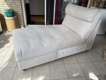 Chaise longue met opbergruimte