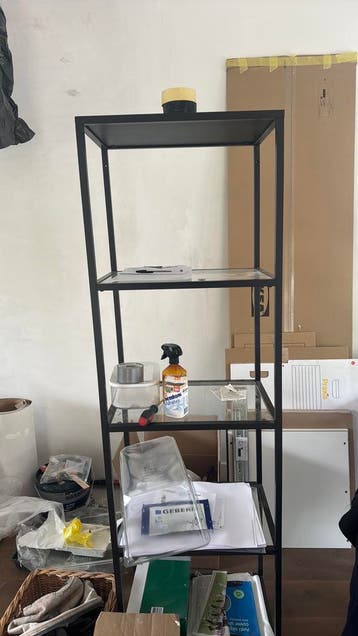 Vitrine kast van Ikea , vadaag gratis af te halen