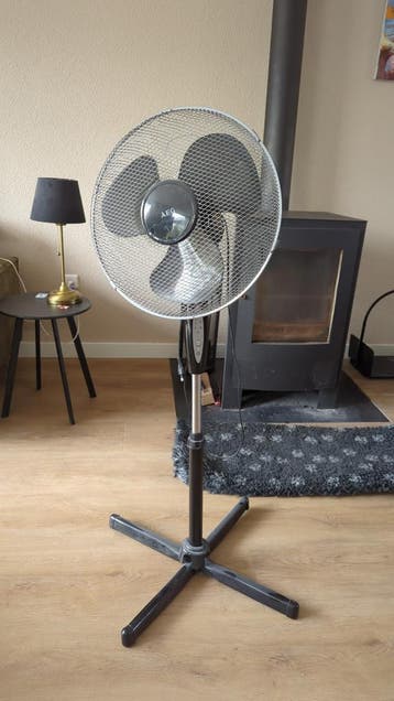 Staande ventilator AEG - gratis af te halen