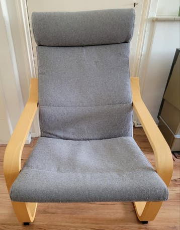 Gratis IKEA POÄNG fauteuil grijs inclusief voetenbank