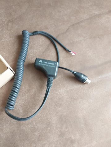 Restantje, hoes en stroomkabel voor Alan 42 portofoon