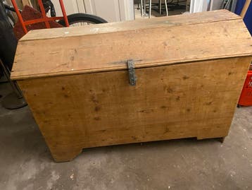 Blankhouten dekenkist