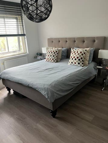 Gratis af te halen bed!!!