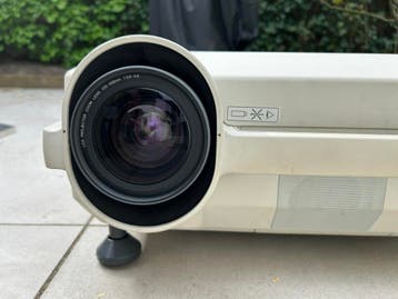 Sharp projector