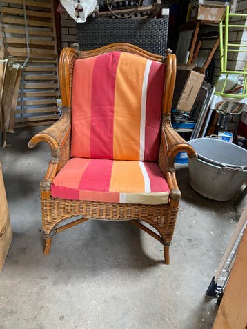 Rieten fauteuil