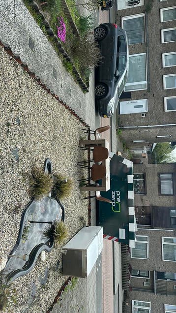 Tafel 80x140 met stoelen eventueel. Snel ophalen