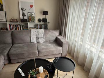 Gratis af te halen: Lichtgrijs bankstel, nog in goede staat