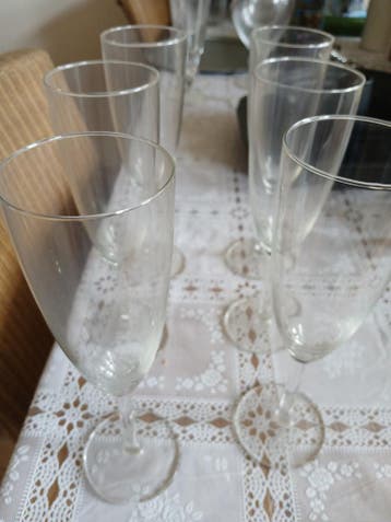 6 champagne glazen, vermoedelijk IKEA