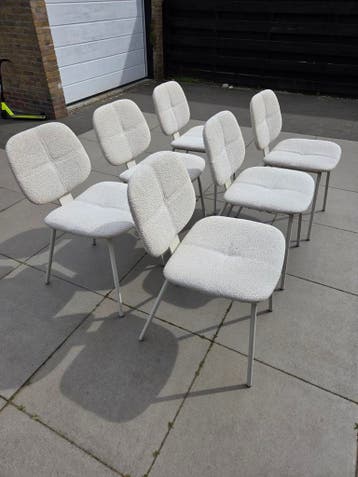 Gratis 6 eettafelstoelen