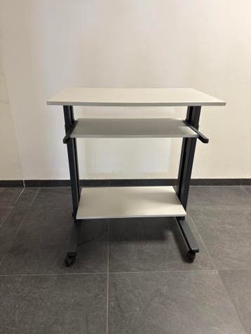 Computertafel met drie planken en wieltjes 2 stuks