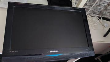 Samsung LE26B350F1W LCD TV - 26 inch