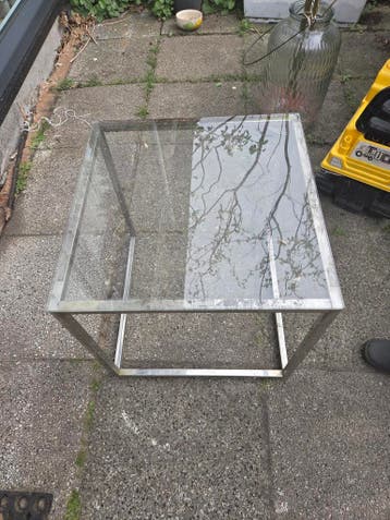Glazen bijzettafel 42 x 42 cm