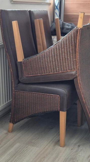 Set van 4 bruine rotan en lederen eetkamerstoelen