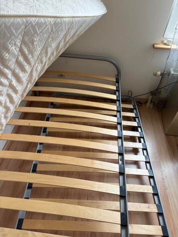 Gratis 1 of 2 persoons bed