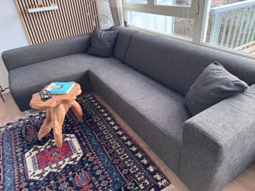 Hoekbank antraciet met 4 kussens