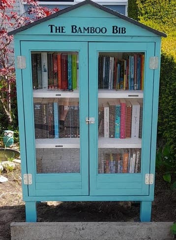 The Bamboo Bib mini bieb zoekt....