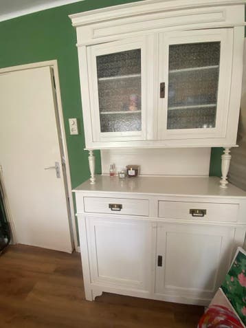 Witte buffetkast met glazen deuren - Direct meenemen!