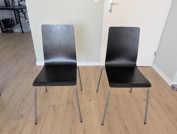 GRATIS Twee Zwarte Ikea Martin Stoelen