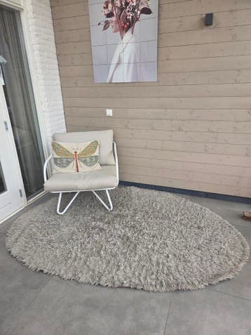 Organisch gevormd kleed, nog in goede staat