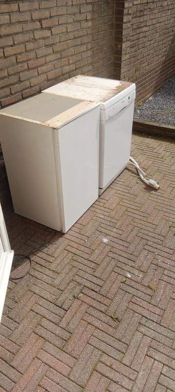 Inbouw koelkast en vaatwasser - gratis af te halen