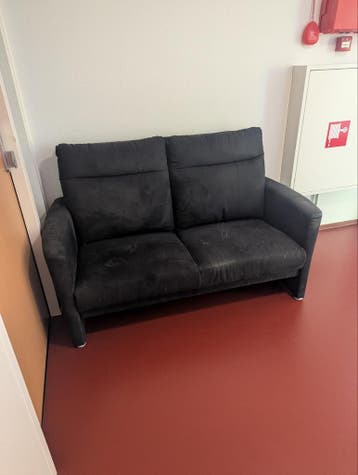 Stevige zwarte zitbank