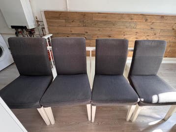 Gratis op te halen: Gebruikte eetkamer stoelen van IKEA