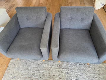2 grijze fauteuils