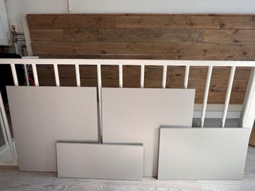 Gratis op te halen: Gebruikte Lappviken kastdeurtjes (4x)