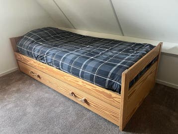 Keurig eenpersoonsbed 90x200 cm met lade incl. matras etc