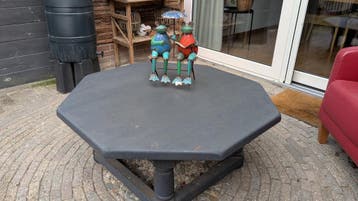 Grijs geschilderde massief houten tafel