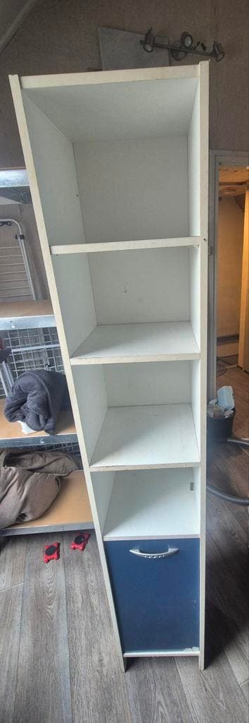 Kast 180x33x30 met deur en planken