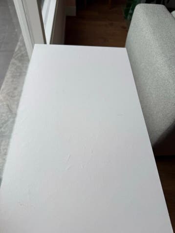 Witte schoenenkast met twee kleppen