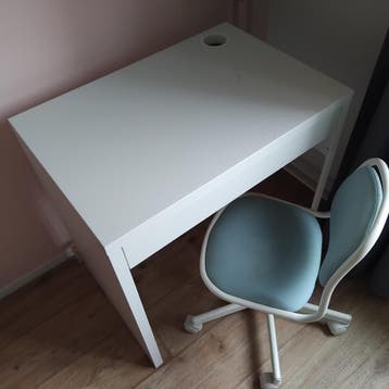 Kinderburo met stoel