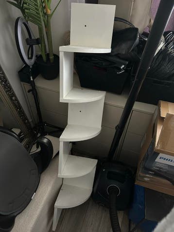 Gratis hoekplank / kast