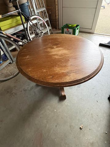 Gratis oudewetse brocante tafel