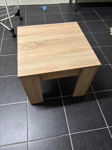 Gratis ophalen tafeltje houtfineer 50x50