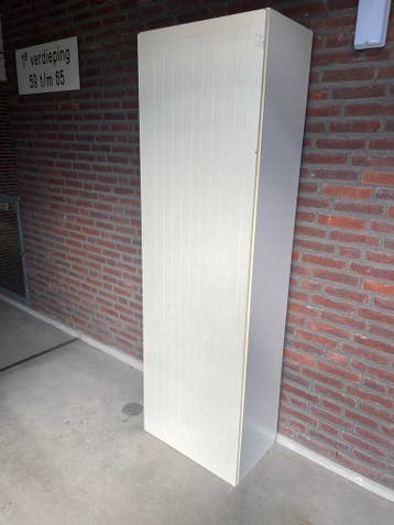 GRATIS Ikea kast, gratis af te halen 60x35x195