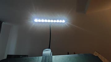 Lessenaarlamp