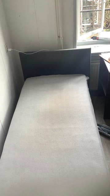 GRATIS bed + matras