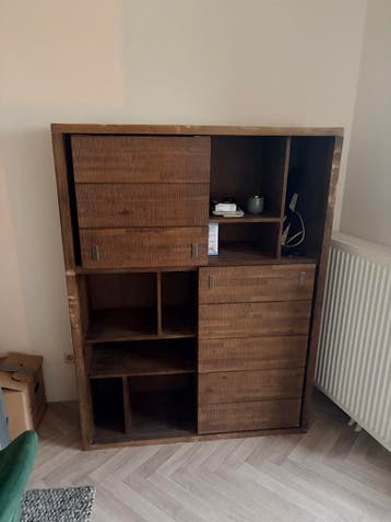 Wandkast met schuifdeuren