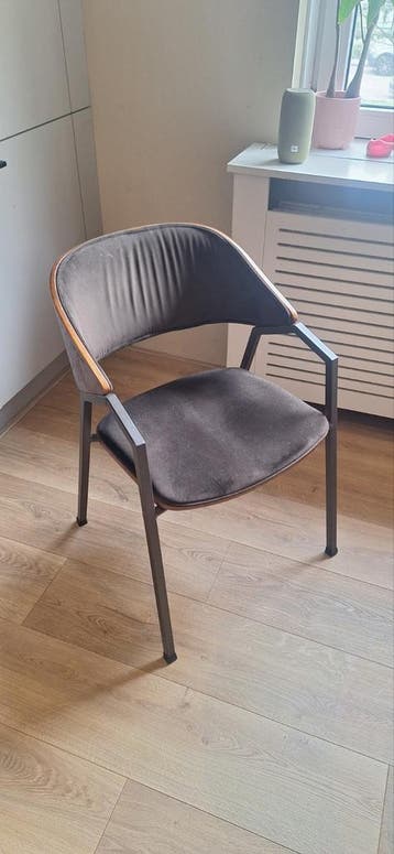 Bruine suede eetkamerstoelen 4x